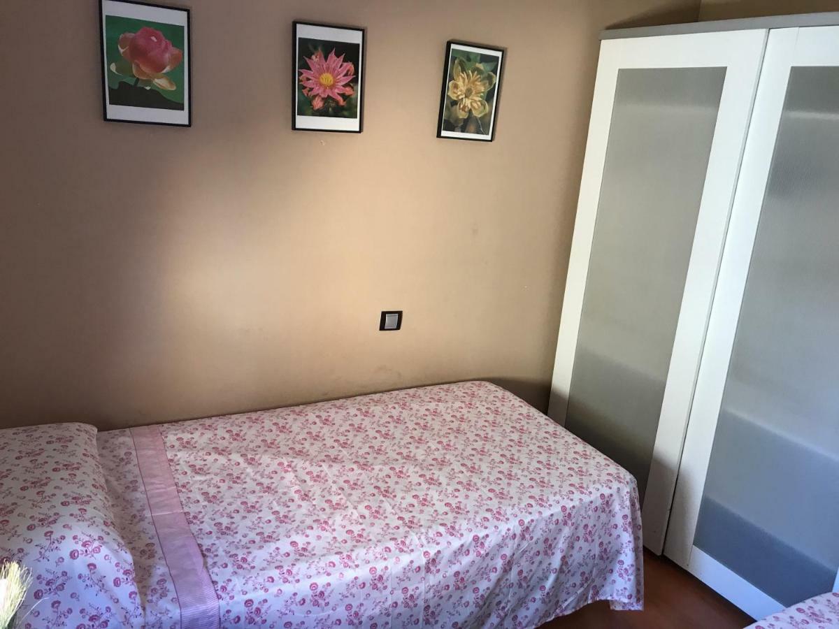 Апартаменты Apartamento Centro Rincon Playa Ринкон-де-ла-Викториа Экстерьер фото