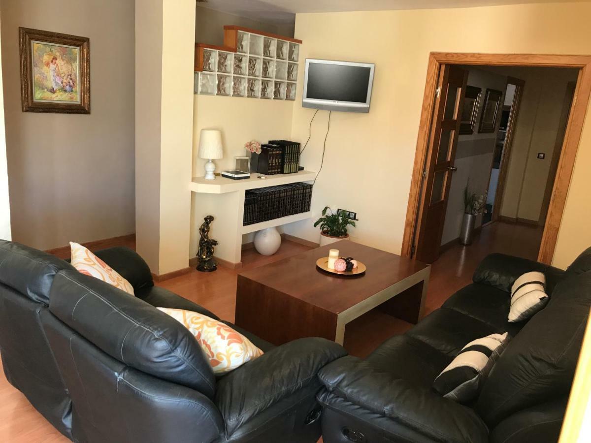 Апартаменты Apartamento Centro Rincon Playa Ринкон-де-ла-Викториа Экстерьер фото